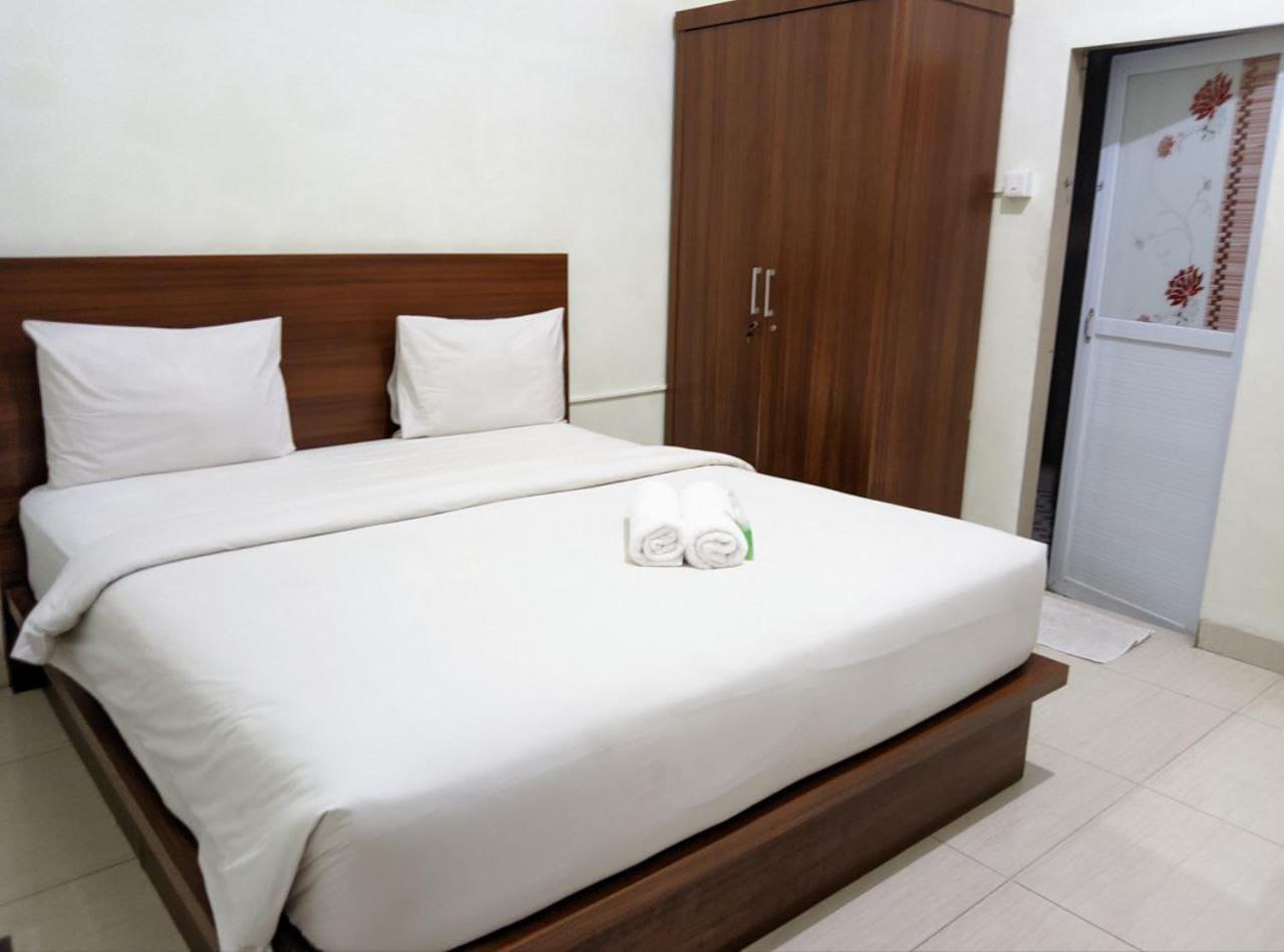 Teratai Residence Mitra Reddoorz ميدان المظهر الخارجي الصورة